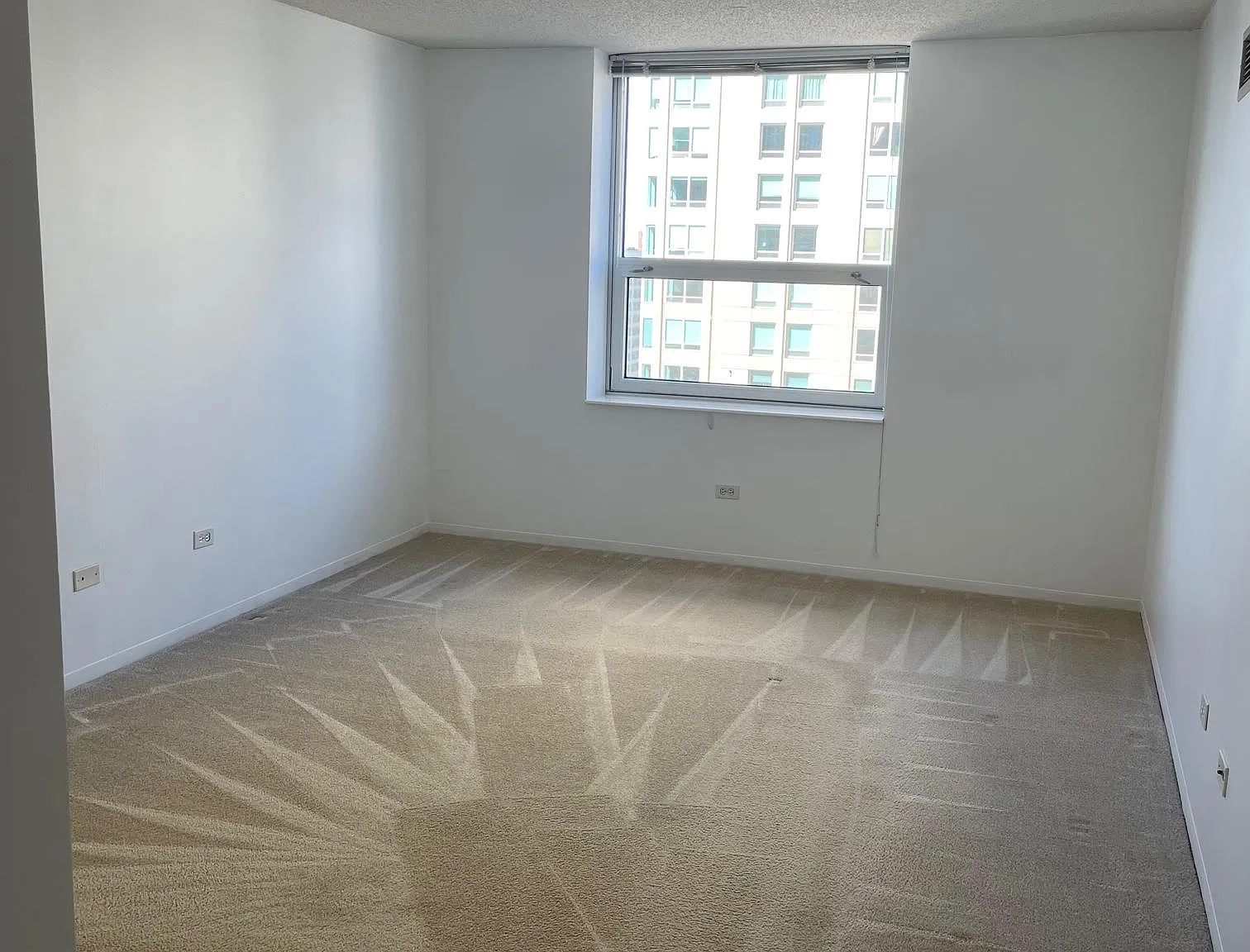 1 bed, 820 sqft, $2,250 — Photo 3