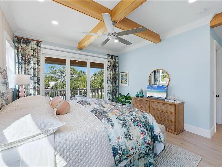 113 Aqua Ln — Photo 29