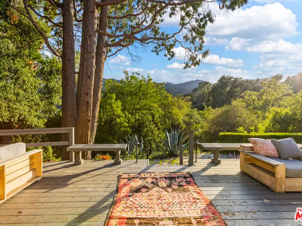 302 Poquito Ln, Topanga, CA 90290