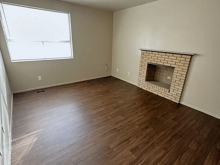 Eastridge — Photo 20