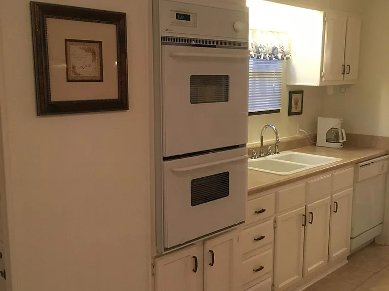 1025 Lake Shadow Dr — Photo 9