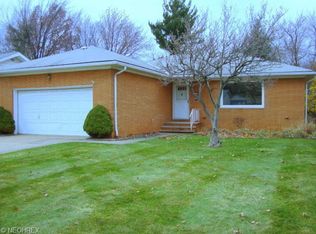 1946 Hope Haven Dr, Parma, OH 44134