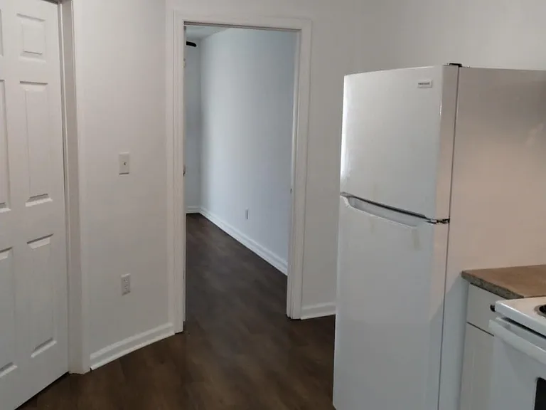 2491 Russell St #F — Photo 5