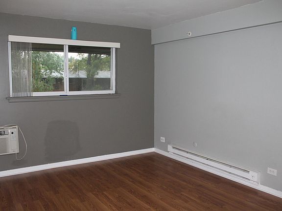 5th image of 1830 W Knightsbridge Dr Unit 2C
