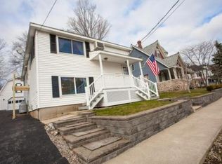 390 Laurel St, Manchester, NH 03103