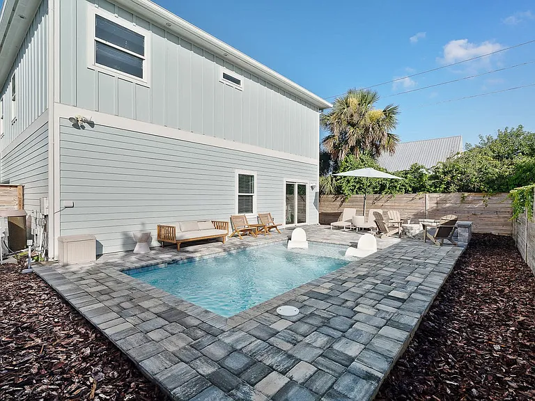 6824 A1a South Cres #ID1281930P — Photo 33