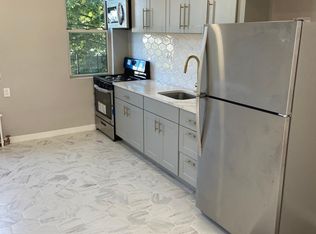 60-91 54th St #2, Maspeth, NY 11378