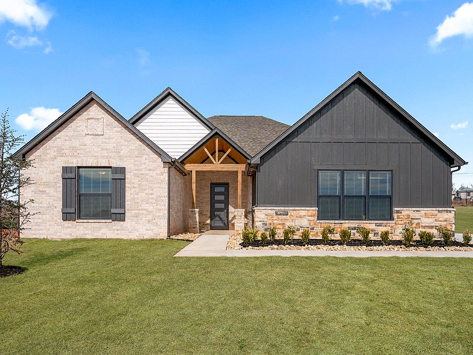 The Hudson is a beautiful single-story home boasting four bedrooms.