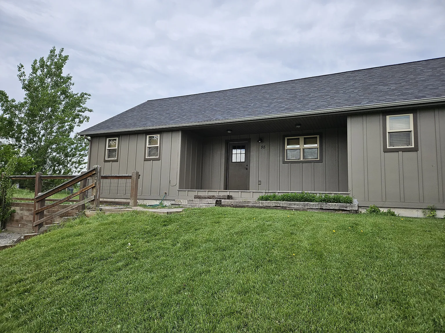 2 bed, 1200 sqft, $1,950 — Photo 1