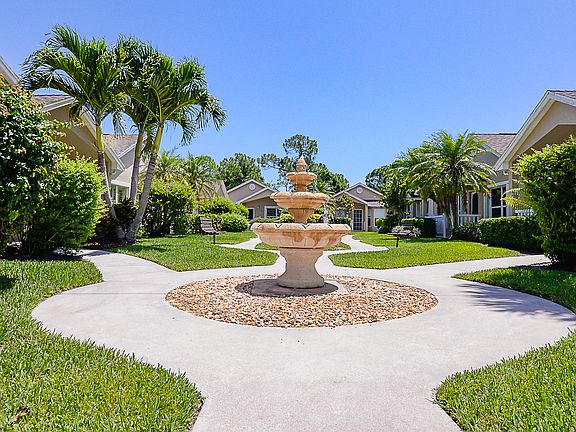 2nd image of 610 NW San Remo Cir