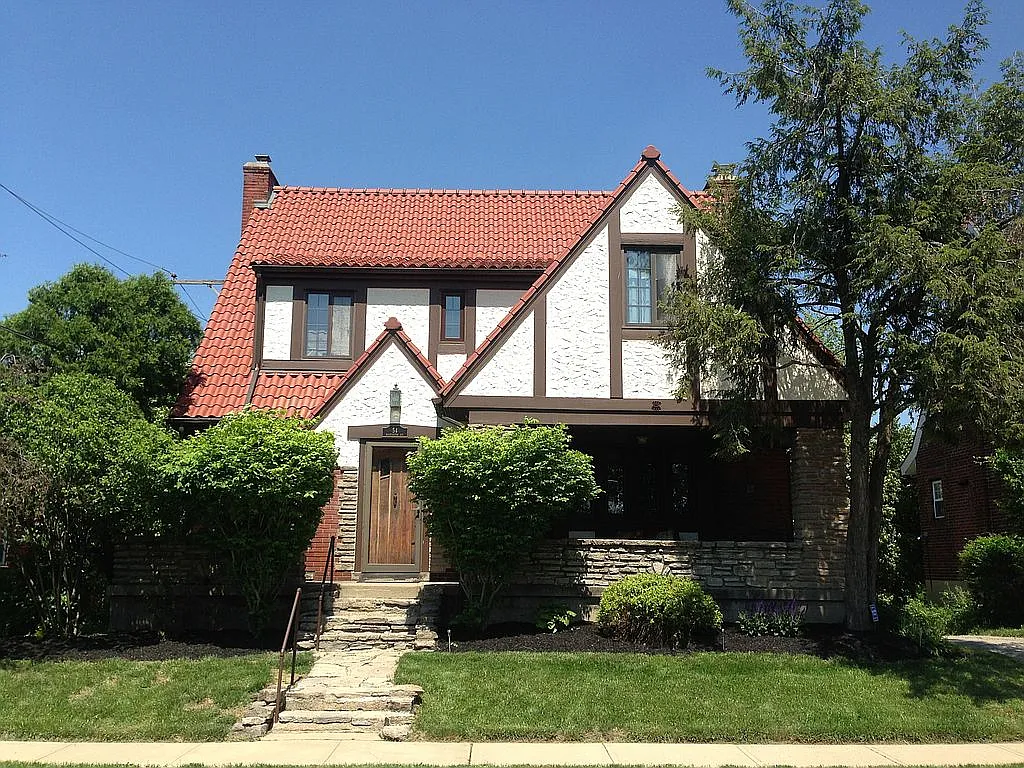54 Washington Ave photo 1