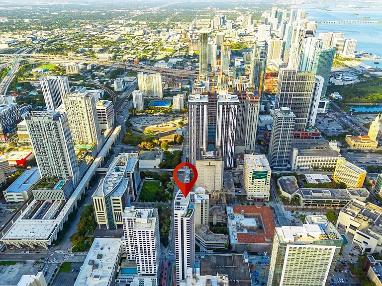 225 N Miami Ave #1107 — Photo 41
