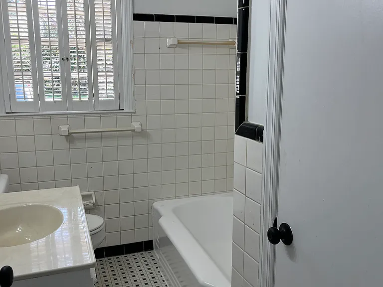 113 Geneva St — Photo 5