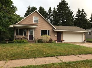 615 Mather Ave, Ishpeming, MI 49849