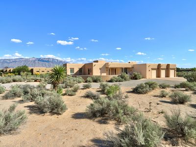 121 Todos Juntos Rd, Corrales, NM, 87048