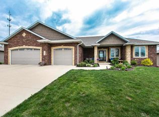 2213 Jo Ann Dr, Asbury, IA 52002