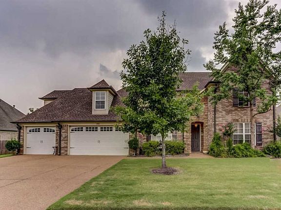2nd image of 3483 Golden Valley Ln