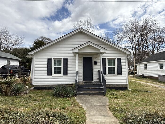 1st image of 205 Sacco St