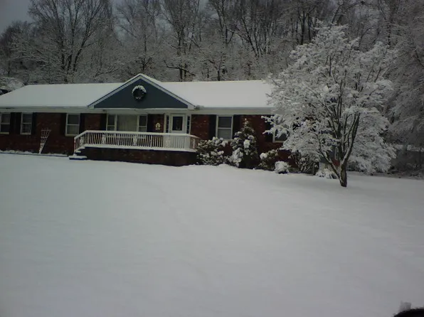 135 Ball Pond Rd, New Fairfield, CT 06812