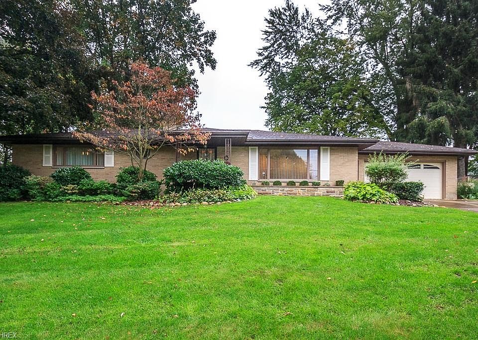1st image of 204 Timothy Dr