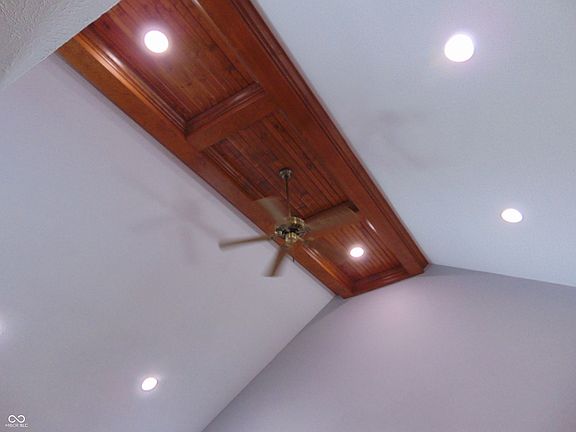 5th image of 1440 Paris Dr