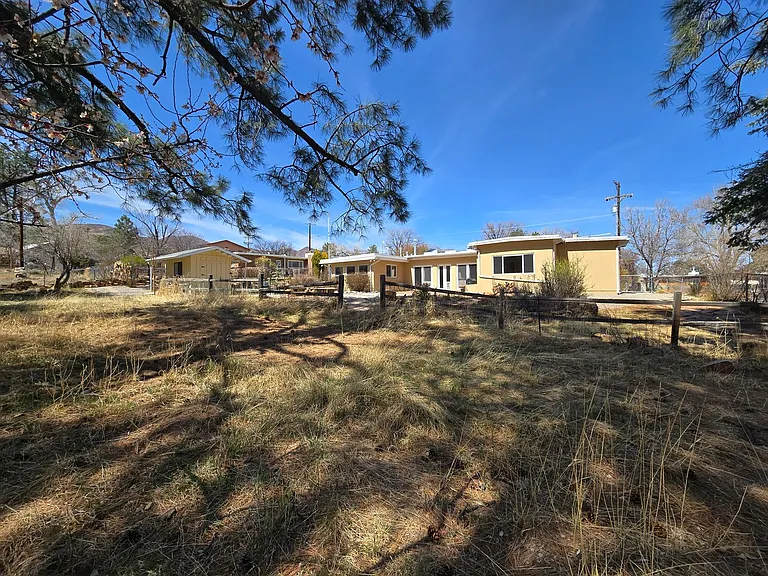 4557 Trinity Dr — Photo 41