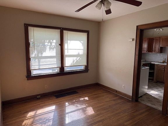 3rd image of 1211 Bryan Ave