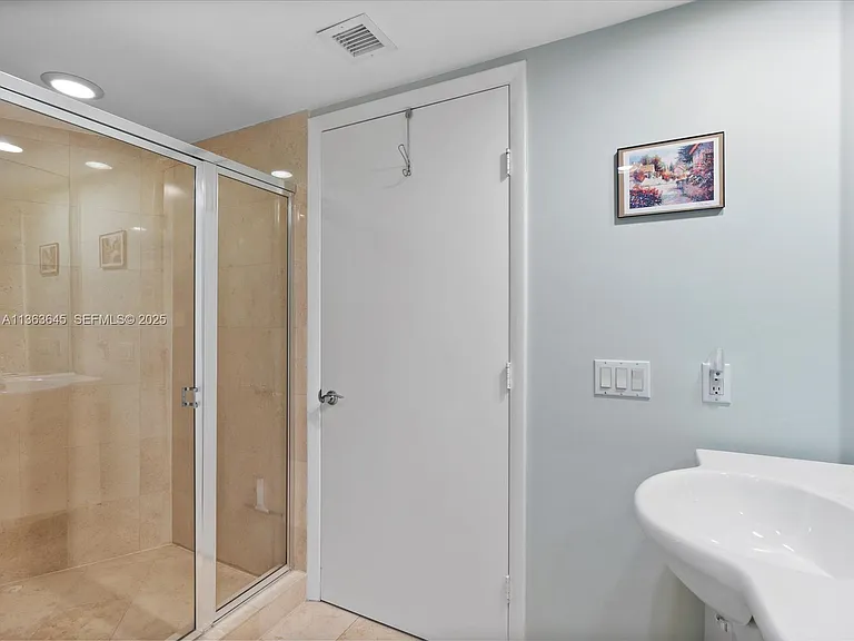 1830 S Ocean Dr #1806 — Photo 23