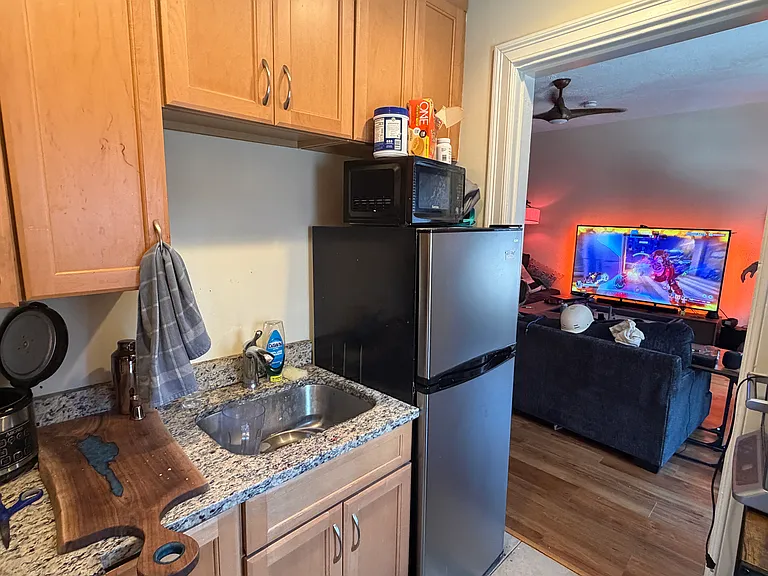 914 Beacon St #3 — Photo 21