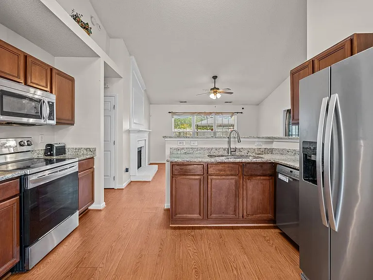 4109 Fawn Glen Dr — Photo 5