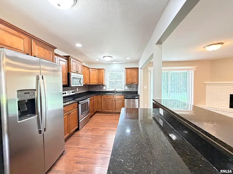 122 W Morningside Dr — Photo 26