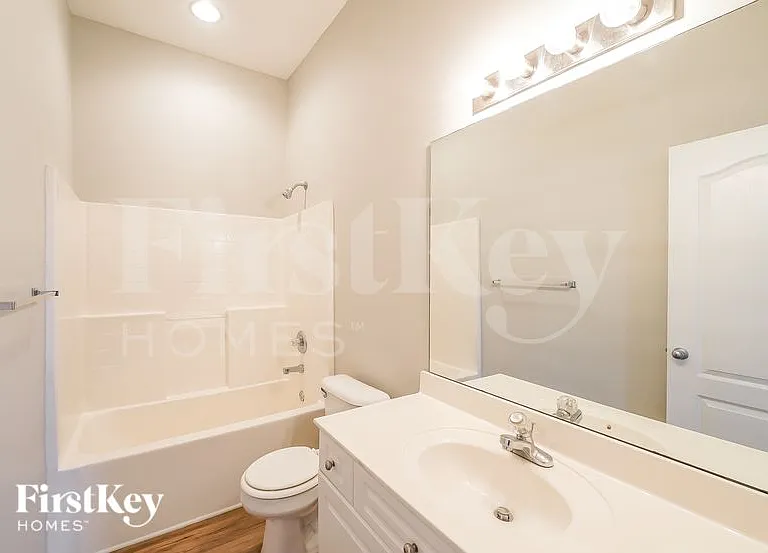 138 Village Dr — Photo 14