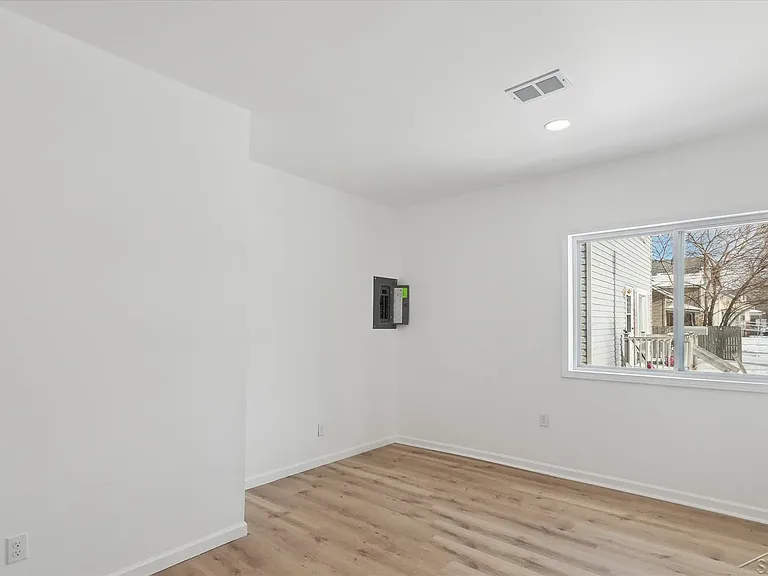 356 Shattuck Rd — Photo 8