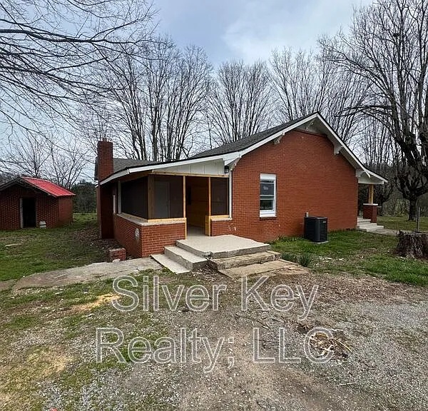 3663 Sweetwater Vonore Rd — Photo 4