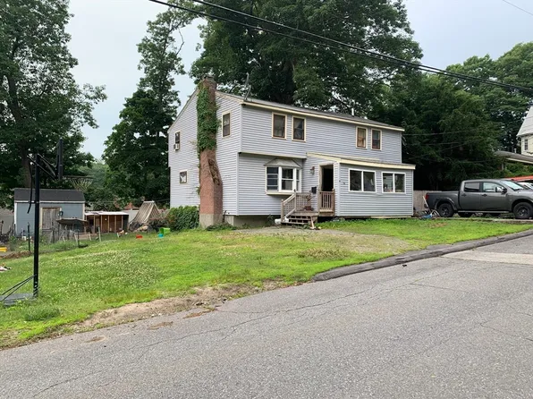 14 Bennett St, Hudson, MA 01749