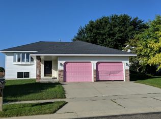 4332 9th St NW, Rochester, MN 55901