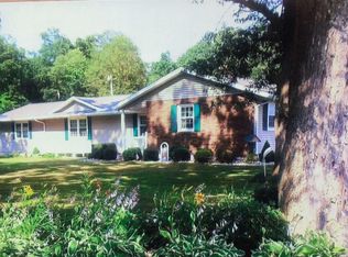 19590 Nutmeg Rd, Argos, IN 46501