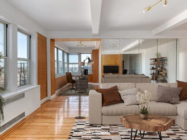 224 Highland Boulevard image 5 of 10