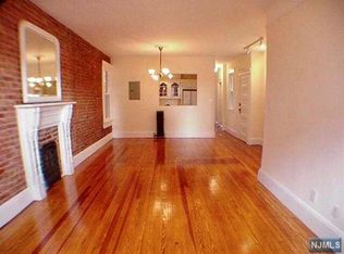 27 Russell Ave #3, Edgewater, NJ 07020