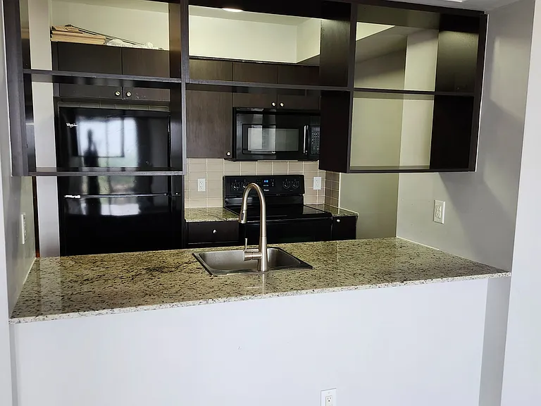 151 Village Green Sq #1910 — Photo 9