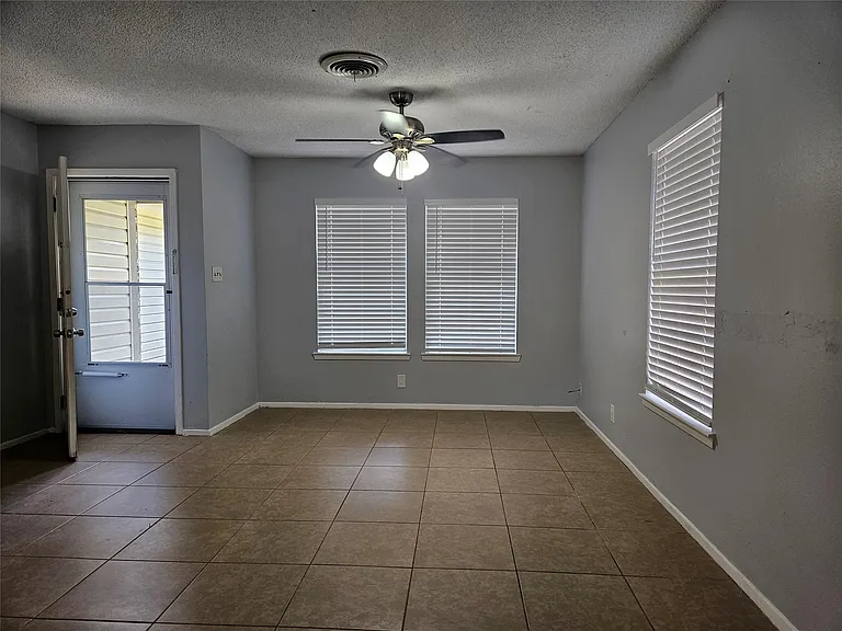 806 Ranch Rd #A — Photo 3