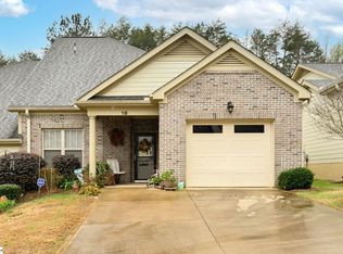18 Shady Hollow Ln, Greer, SC 29651