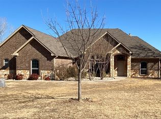 161 Ellis Spring Dr, Weatherford, TX 76085