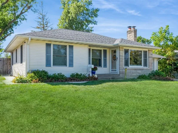 163 23rd Street Dr SE, Cedar Rapids, IA 52403