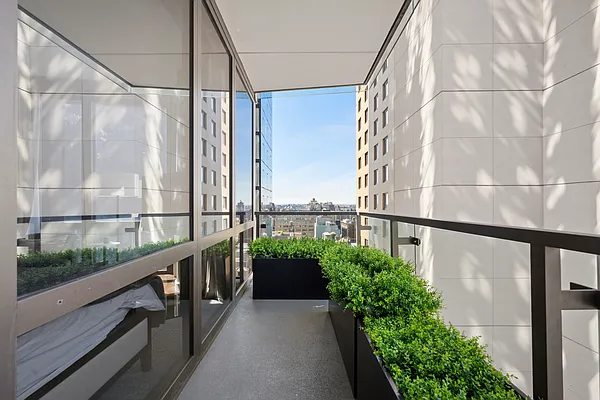 Sold by Compass | media 5