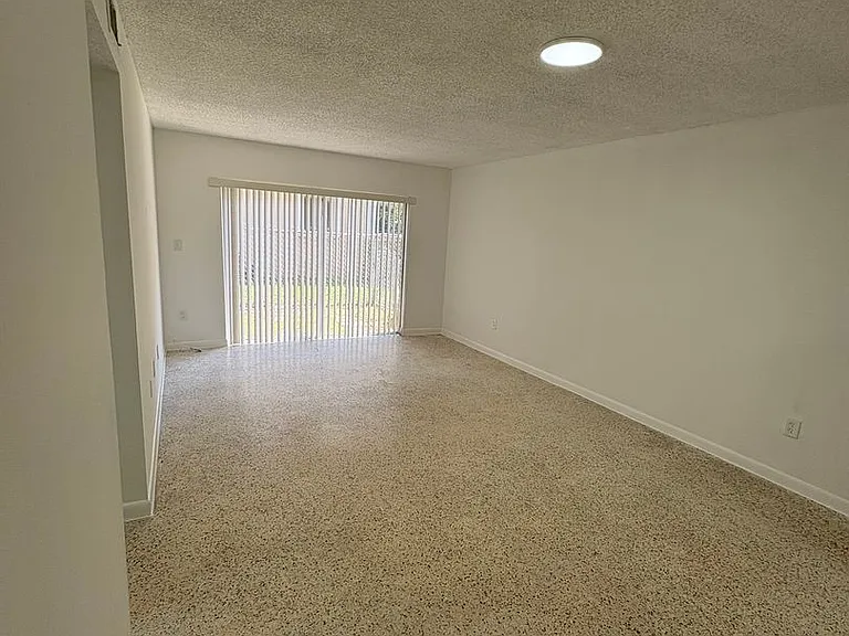 Gabriella Apartments — Photo 14