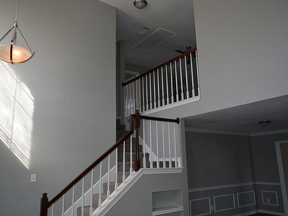 3rd image of 1700 Stewart St