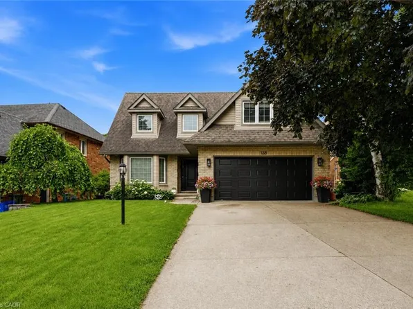 138 Miller Dr, Hamilton, ON L9G 4W4