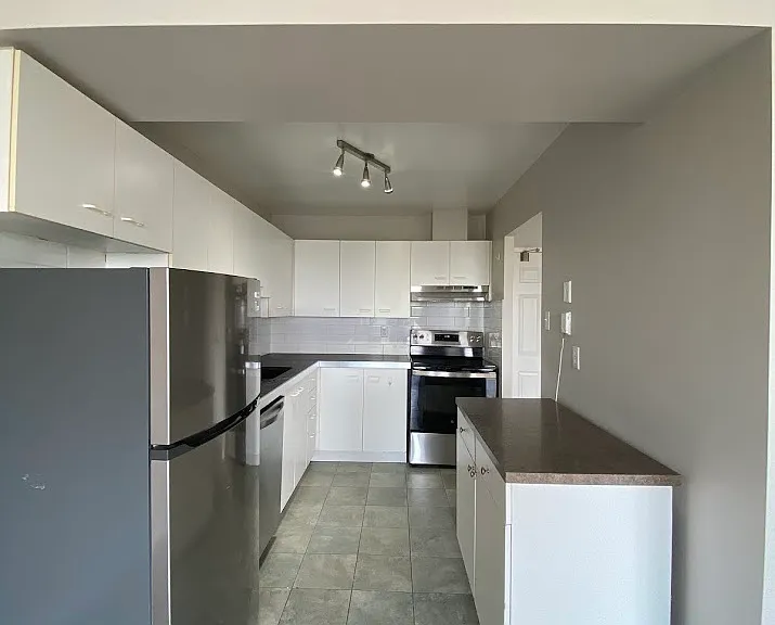 30 Chapman Ct — Photo 3
