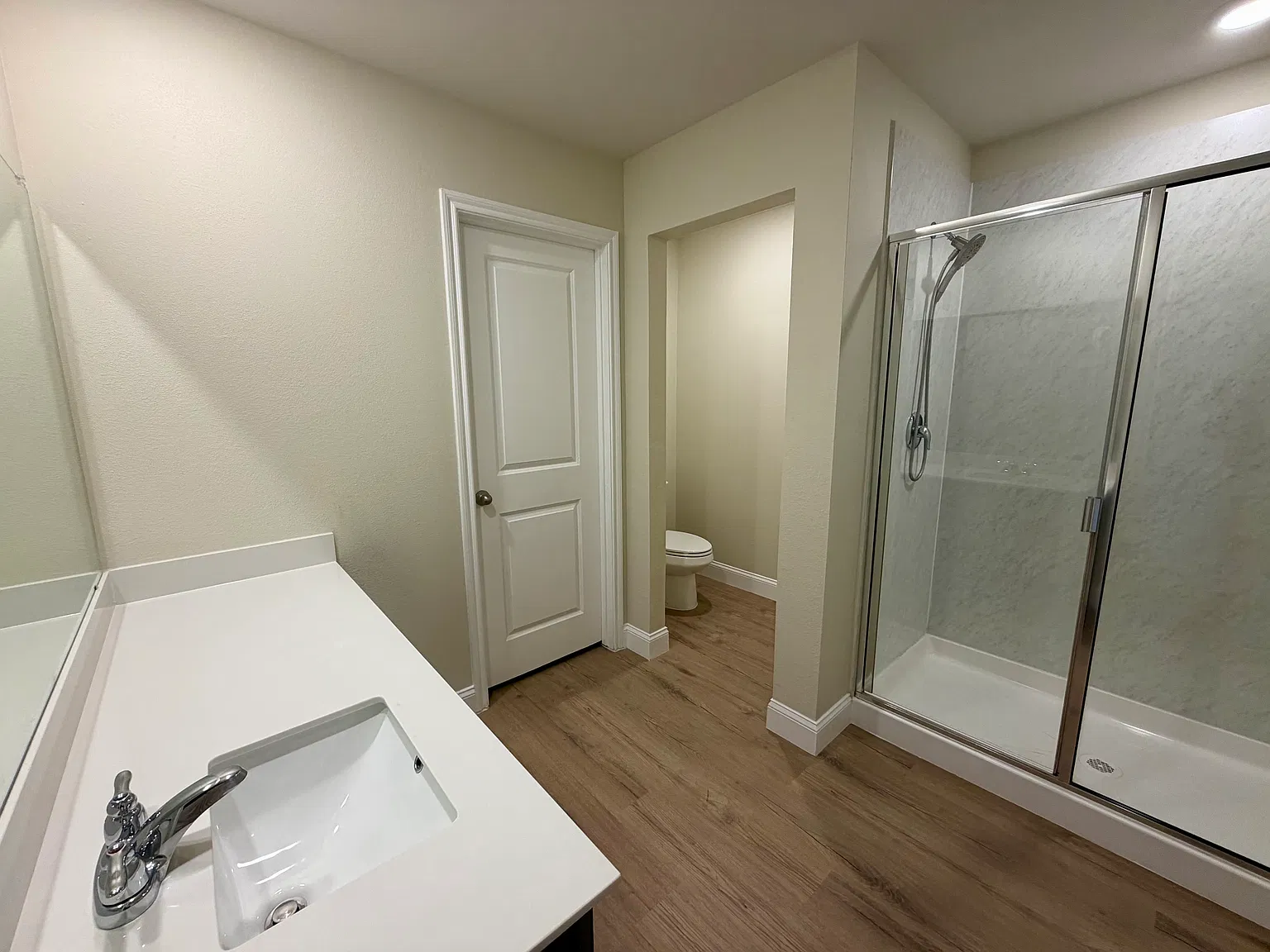 3 bed, 1444 sqft, $2,200 — Photo 4